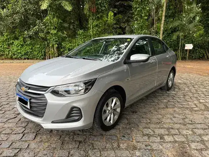 ONIX - SEDAN CONFORTÁVEL da frota Porto Vibe Turismo