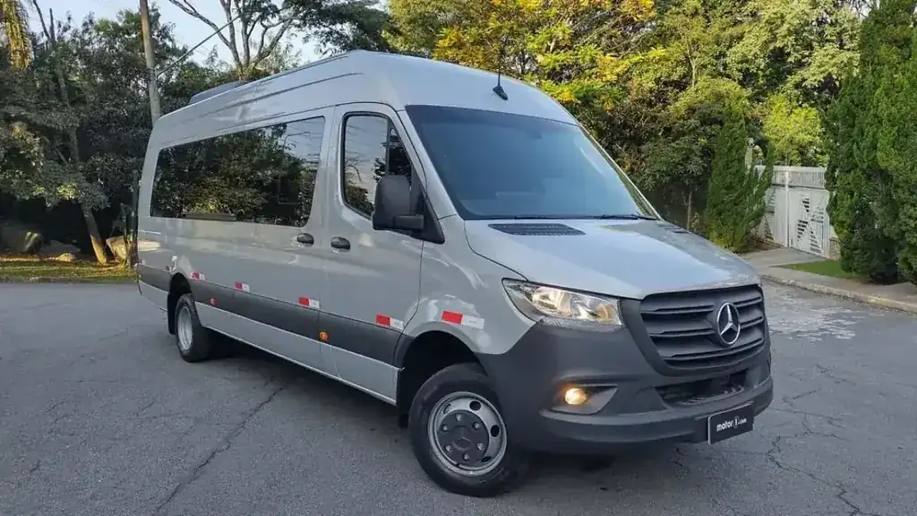 Van da Porto Vibe Turismo pronta para o transfer no Aeroporto de Porto Seguro